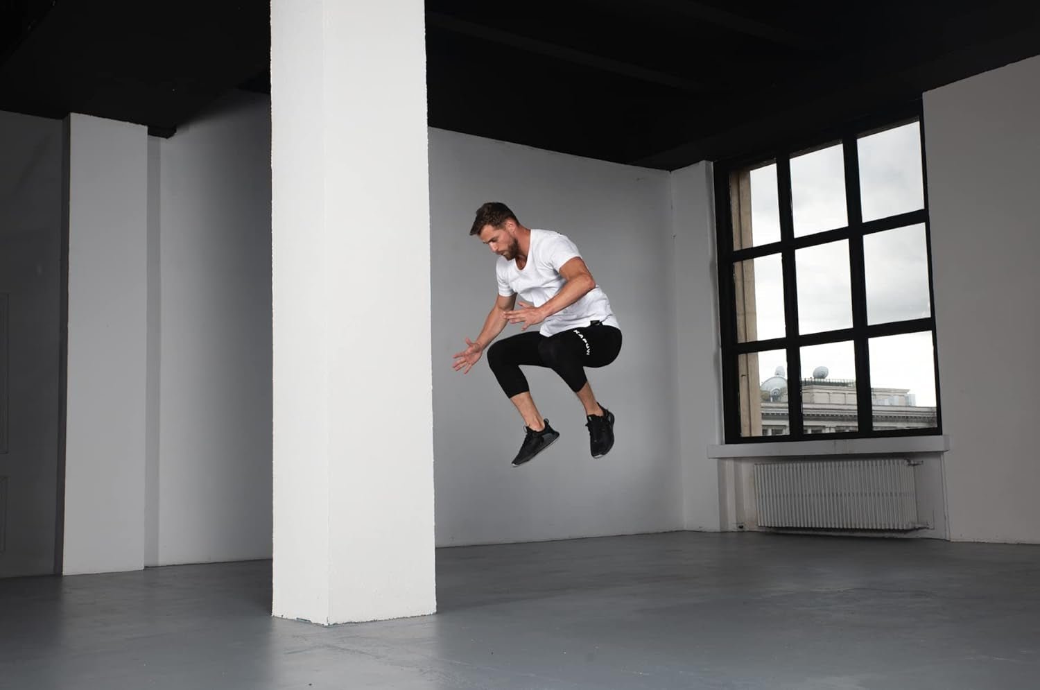 Men'S Performance 3/4 Leggings Sports Compression with Pockets - elev8life